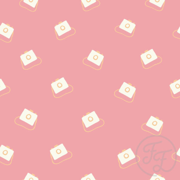 Camera in Sweet Pink